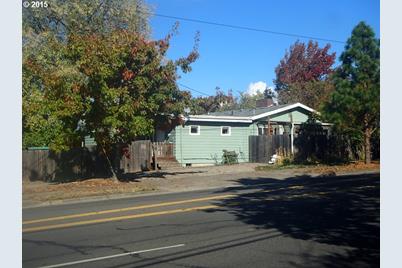 2990 Kincaid St, Eugene, OR 97405 - Photo 1