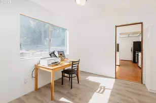 24358 Queen Anne Dr, Philomath, OR 97370 - Photo 10