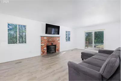 24358 Queen Anne Dr, Philomath, OR 97370 - Photo 4