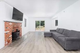 24358 Queen Anne Dr, Philomath, OR 97370 - Photo 6