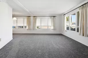 2902 E 2nd St, Newberg, OR 97132 - Photo 8