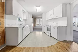 2902 E 2nd St, Newberg, OR 97132 - Photo 10