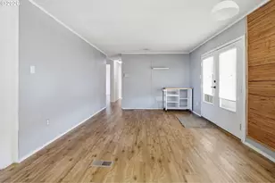 2902 E 2nd St, Newberg, OR 97132 - Photo 14