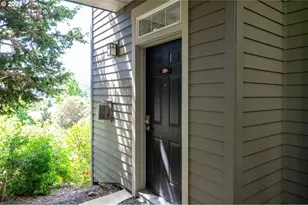 2395 Snowberry Ridge Ct, West Linn, OR 97068 - Photo 2
