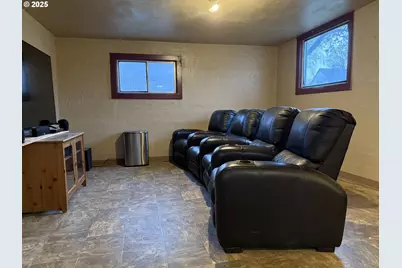 612 SW 3rd St, Ontario, OR 97914 - Photo 24