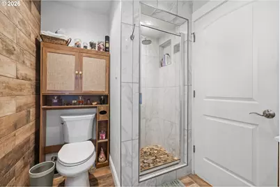 2408 N Greeley Dr, Kelso, WA 98626 - Photo 20