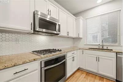 14231 SW Walnut Creek Ct, Portland, OR 97223 - Photo 14