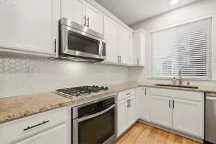 14231 SW Walnut Creek Ct, Portland, OR 97223 - Photo 14