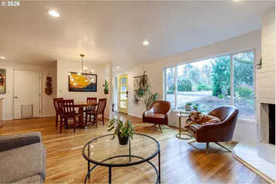 7645 SW Cedarcrest St, Portland, OR 97223 - Photo 4