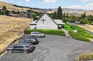 1122 Oak St, The Dalles, OR 97058 - Photo 2
