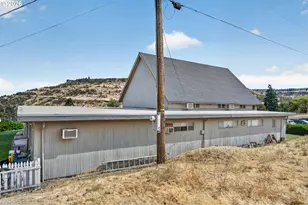 1122 Oak St, The Dalles, OR 97058 - Photo 8