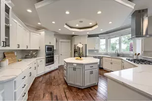 17766 Marylcreek Dr, Lake Oswego, OR 97034 - Photo 10