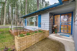 909 NE 177th Ave, Gresham, OR 97230 - Photo 2