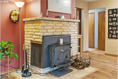 909 NE 177th Ave, Gresham, OR 97230 - Photo 10