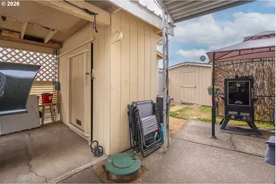 4374 Hazelgreen Rd, Salem, OR 97305 - Photo 6