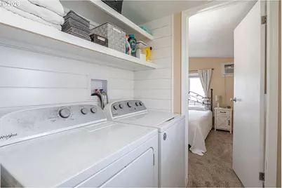 4374 Hazelgreen Rd, Salem, OR 97305 - Photo 28