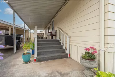 4374 Hazelgreen Rd, Salem, OR 97305 - Photo 4