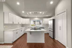 13261 SW Essex Dr, Portland, OR 97223 - Photo 4