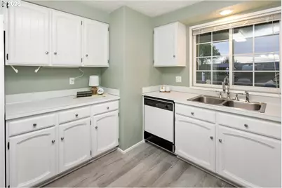 760 Gaileen Way, Harrisburg, OR 97446 - Photo 12