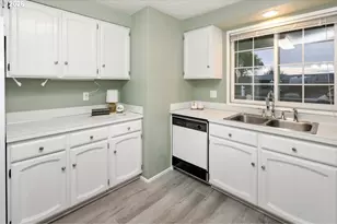 760 Gaileen Way, Harrisburg, OR 97446 - Photo 12