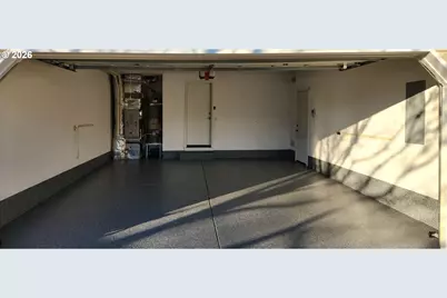 579 Sweetwater Ln, Eugene, OR 97404 - Photo 20