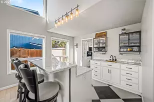 579 Sweetwater Ln, Eugene, OR 97404 - Photo 8