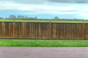 579 Sweetwater Ln, Eugene, OR 97404 - Photo 14