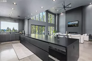 85168 Strayer Pl, Eugene, OR 97405 - Photo 12