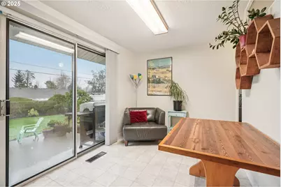 3915 N Kiska St, Portland, OR 97217 - Photo 8