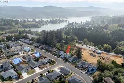 2630 NE 45th St, Lincoln City, OR 97367 - Photo 32