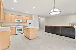 6341 SE Kensington St, Hillsboro, OR 97123 - Photo 14