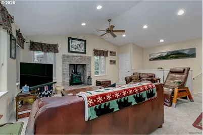 53221 E Marmot Rd, Sandy, OR 97055 - Photo 8