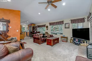 53221 E Marmot Rd, Sandy, OR 97055 - Photo 10