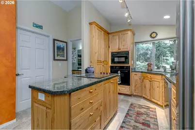 53221 E Marmot Rd, Sandy, OR 97055 - Photo 16