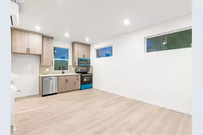 8350 N Bank St, Portland, OR 97203 - Photo 2