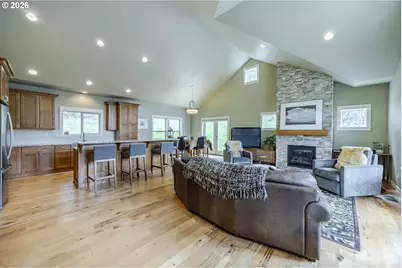 1865 E 43rd Ave, Eugene, OR 97405 - Photo 8