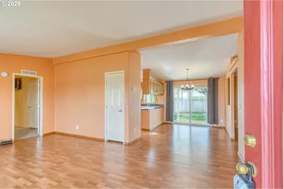 3010 SW Terrace Dr, Pendleton, OR 97801 - Photo 2