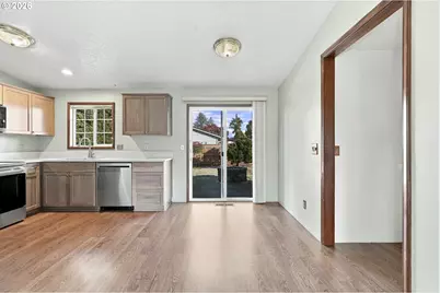 3739 NE Olympic St, Hillsboro, OR 97124 - Photo 10