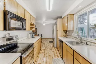 606 S 22nd Ct, Cornelius, OR 97113 - Photo 14