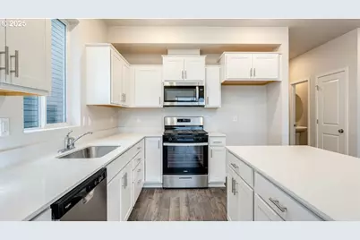 2811 U St, Springfield, OR 97477 - Photo 8