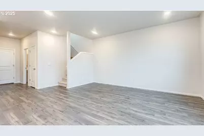 2811 U St, Springfield, OR 97477 - Photo 4