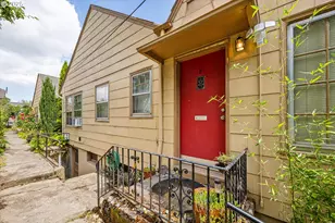 2475 NW Raleigh St, Portland, OR 97210 - Photo 2