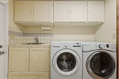 1980 E Sixth Ave, Sutherlin, OR 97479 - Photo 34