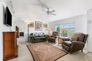 527 Sunridge Ave, Dallesport, WA 98617 - Photo 12