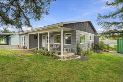 729 NE Locust St, Oakland, OR 97462 - Photo 1
