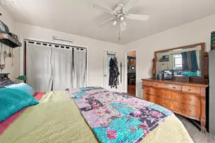 729 NE Locust St, Oakland, OR 97462 - Photo 14