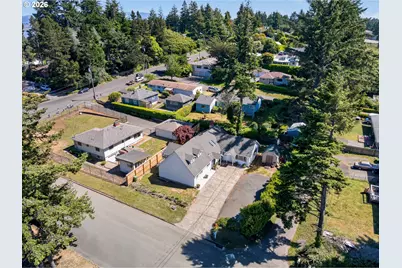 1495 Teakwood Ave, Coos Bay, OR 97420 - Photo 44