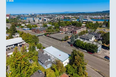 16 SW Porter St SW, Portland, OR 97201 - Photo 16