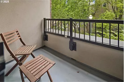 618 NW 12th Ave #216, Portland, OR 97209 - Photo 22