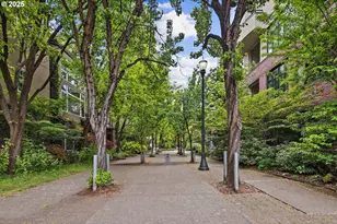 618 NW 12th Ave, Portland, OR 97209 - Photo 2